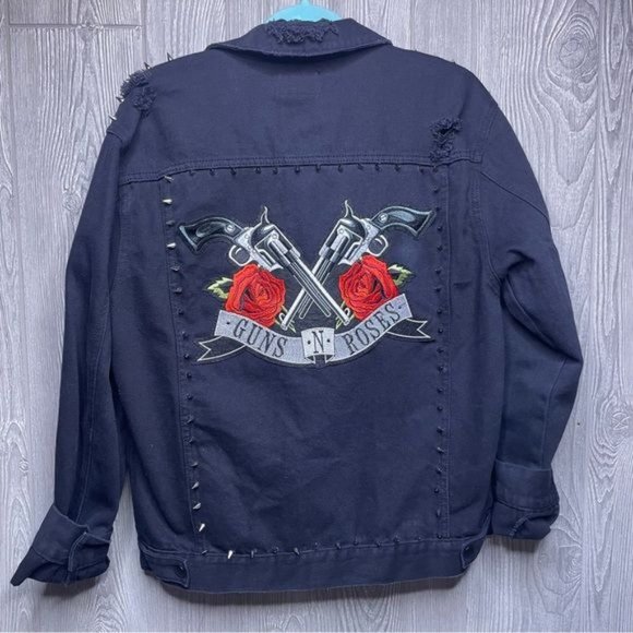 Guns and roses black denim jean jacket men’s size m upcycled distressed coat - Picture 3 of 16